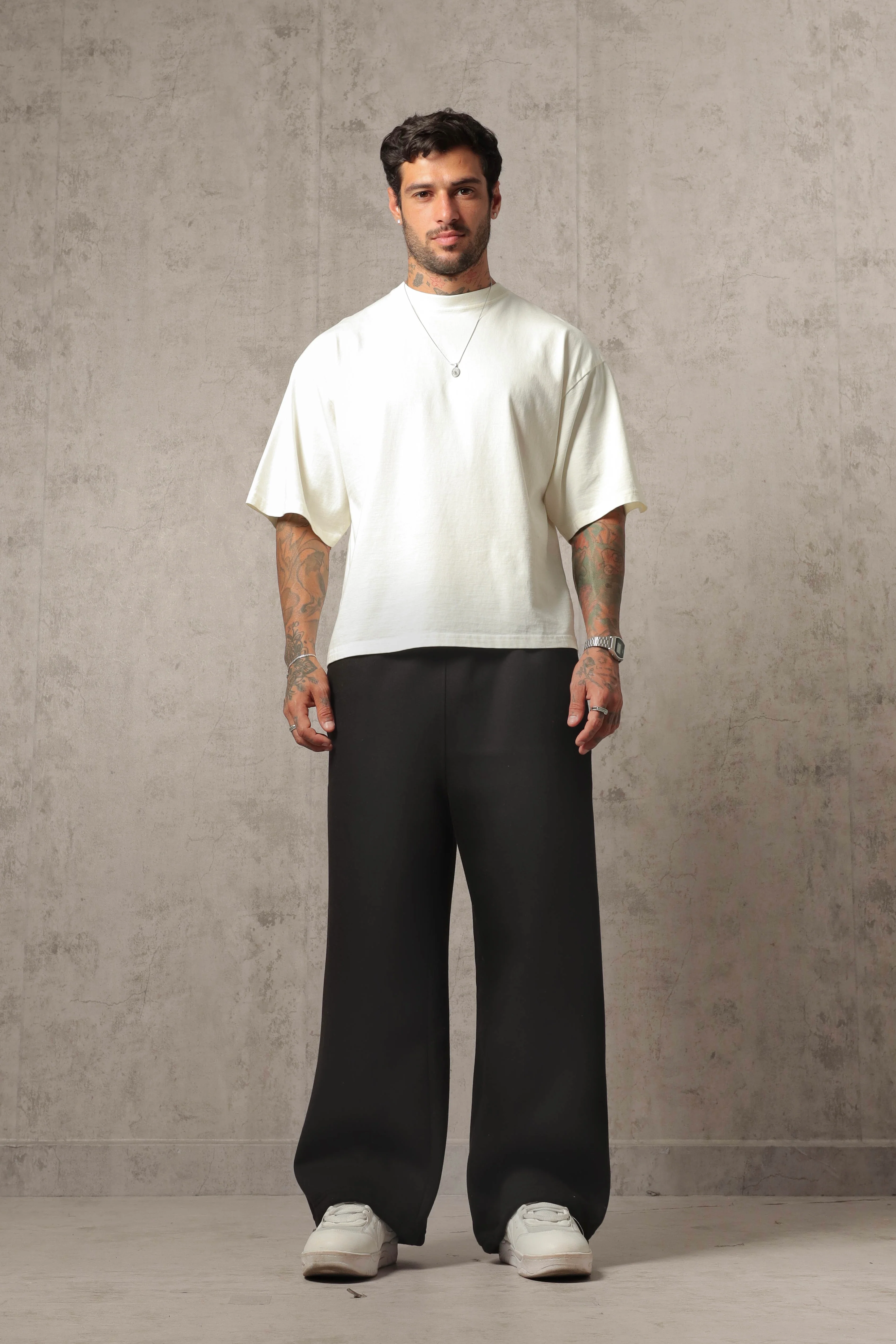 JOGGER OVERSIZE FREE NEGRO - Image 3